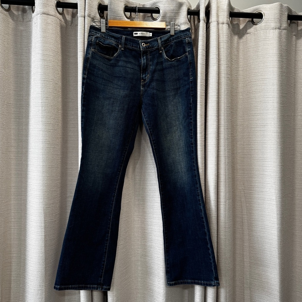 Levi’s Women’s Bootcut Mid Rise Denim Jean size 12